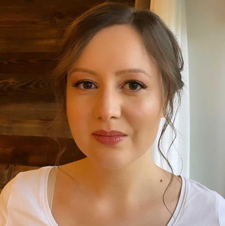 Winterlicher Pflaumensirup mit Gewürzen - Bäckerina